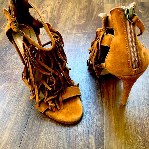 Steve Madden Suede fringe heels, Cognac color - Picture 6 of 6